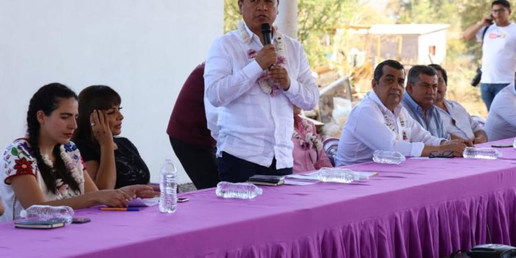 Entrega Gobierno de Michoacán aparatos funcionales con el programa Salud en Tu Familia