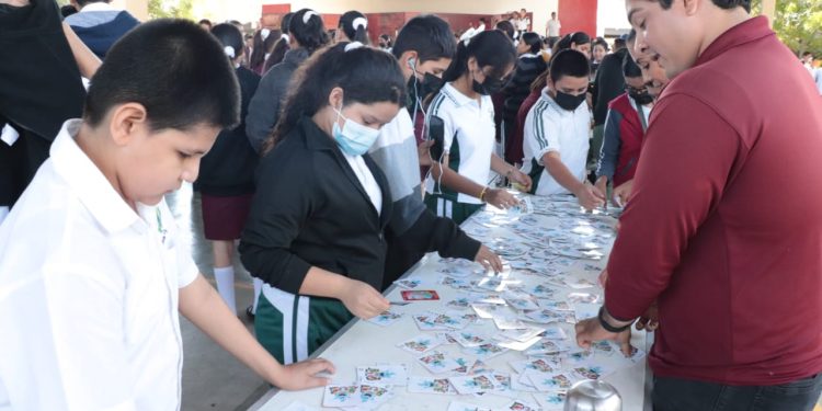 Caravanas del agua llegan a Apatzingán.