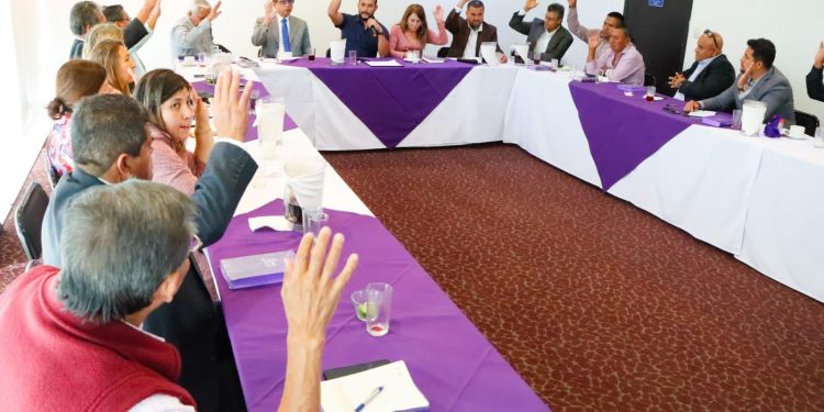 La ruta política del PES la dictan los ciudadanos: Eder López