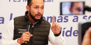 Que no escupan hacia arriba en temas de seguridad: Eder López