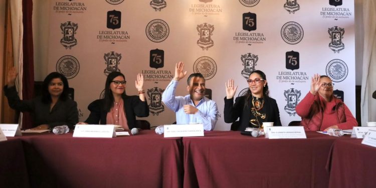 La participación de las mujeres es indispensable; Fidel Calderón