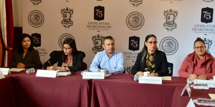 Aspirantes presentan 81 propuestas para el Parlamento de Mujeres 2023