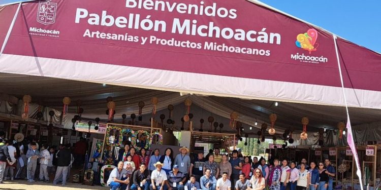 Artesanía michoacana lidera participación en la Feria de León