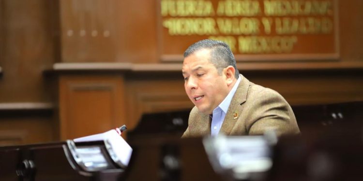 Juan Carlos Barragán logra no se cobre por acceder a los espacios públicos