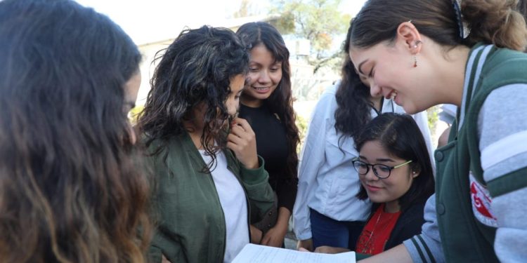 Invita SEE a revisar validez de programas universitarios