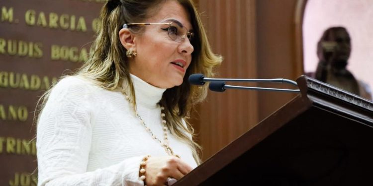 La familia, indispensable para la creación de leyes en Michoacán