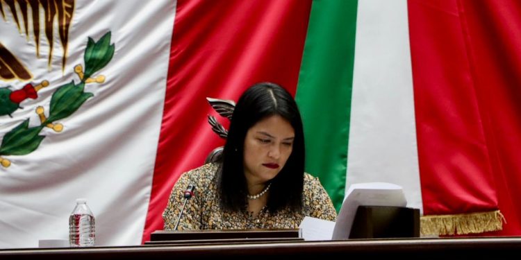 Garantizar la paridad de género en IEM y TEEM, propone Eréndira Isauro