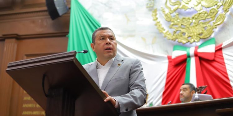 Presenta Barragán, iniciativa para garantizar la difusión de los derechos de la niñez y adolescentes