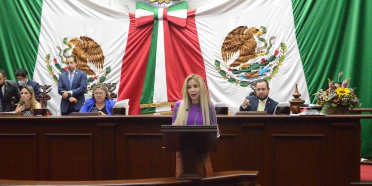 Propone Belinda Hurtado, ordenar concesiones en Ayuntamientos