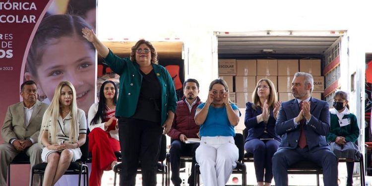 La diputada Julieta García reconoce inversión histórica en educación en Michoacán
