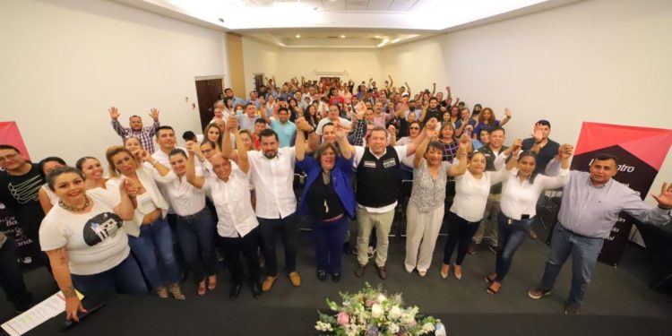 En Lázaro Cárdenas se consolida el Movimiento Nacional EbrardOrista