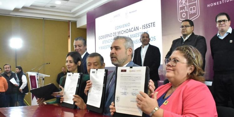 Garantiza 75 Legislatura recursos etiquetados para atender salud de docentes pensionados