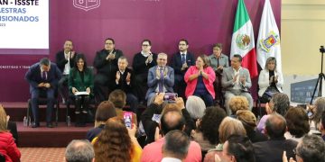 Más de 61 mil trabajadores de la educación, tarjetizados: SEE