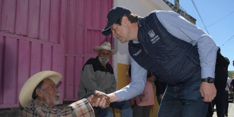 Reconocen morelianos a Alfonso Martínez como un presidente que escucha y es cercano a la gente