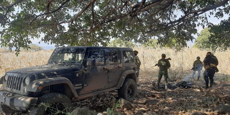 Asegura SSP vehículo con impactos de proyectil de arma de fuego, en Juárez