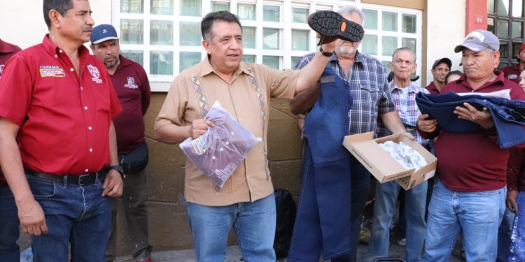 Se equipa Capama para mejorar el servicio del agua potable en los usuarios.