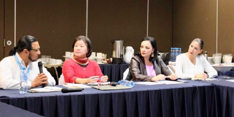 Una convicción es para mí, trabajar codo a codo con las mujeres: Hernández Peña