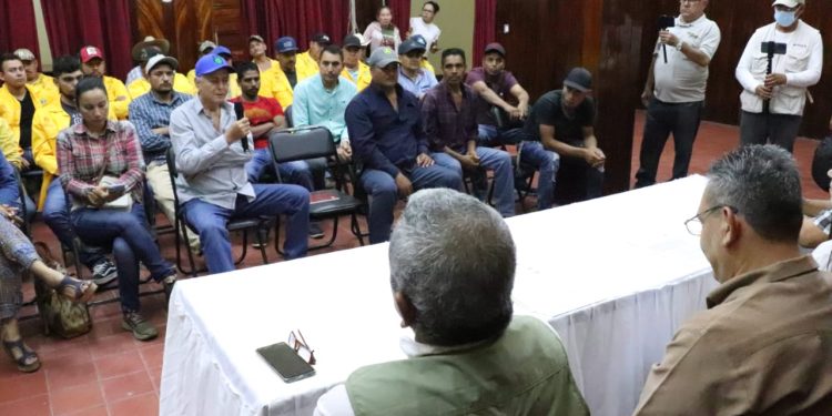 Apatzingán, firma convenio de coordinación para prevención y combate de incendios forestales