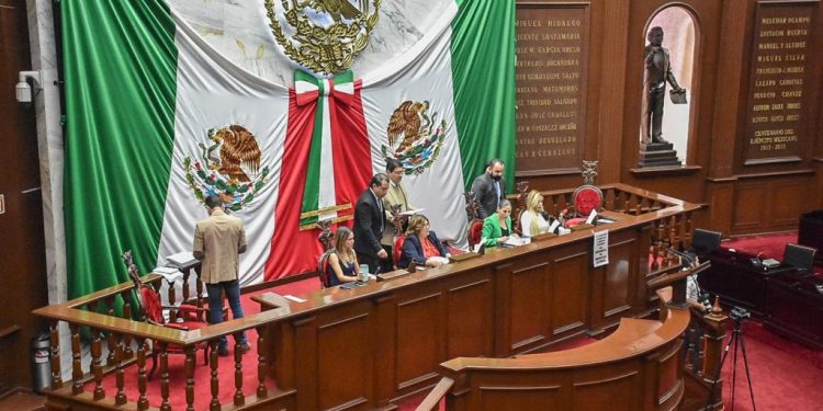 Pide Congreso se informe sobre impacto ambiental de obras en el Parque Nacional Lago de Camécuaro