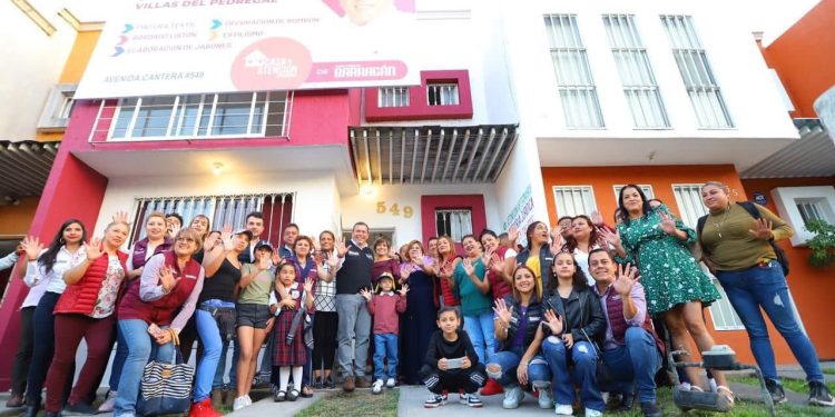 Juan Carlos Barragán promueve empoderamiento económico de las morelianas