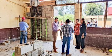 Avanza construcción de desayunador en secundaria del municipio de Juárez