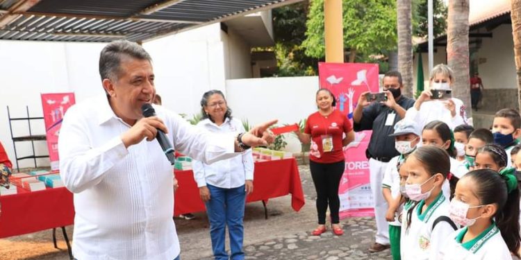 “Los proyectos y talleres culturales continúan”: José Luis Cruz Lucatero.