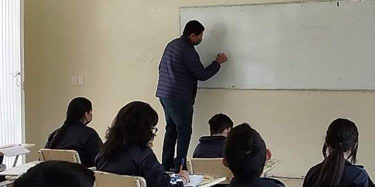 Amplía SEE plazo de convocatoria para cambios de centro de trabajo