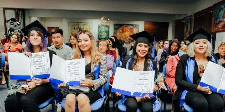 Matrícula de mujeres en el IMCED reporta un 80%