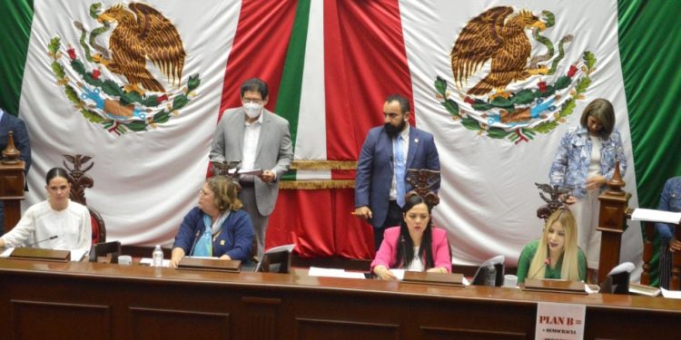 75 Legislatura da certeza y protección jurídica de sus patrimonios a michoacanos