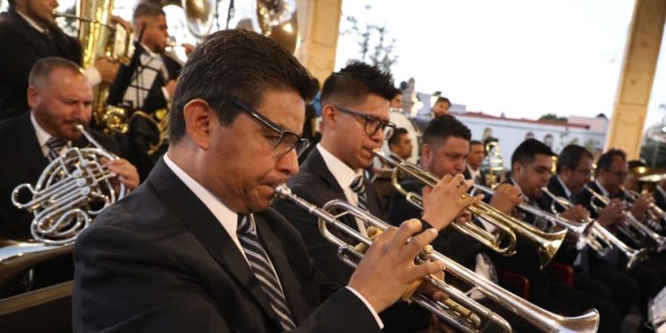 Orquesta Sinfoníca de la SSP alegra a vecinos de Santa María de Guido