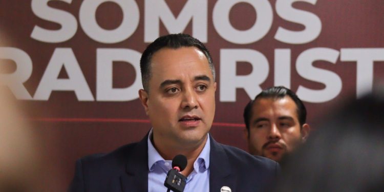 El INE del pueblo no se toca, el INE de los derroches sí: Celis