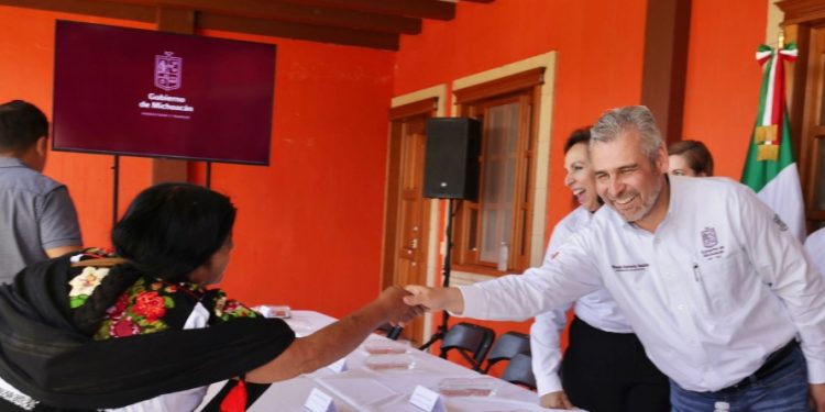 Bedolla compartirá a AMLO, a la SCJN y Congreso de la Unión, nuevo reglamento municipal de autogobierno