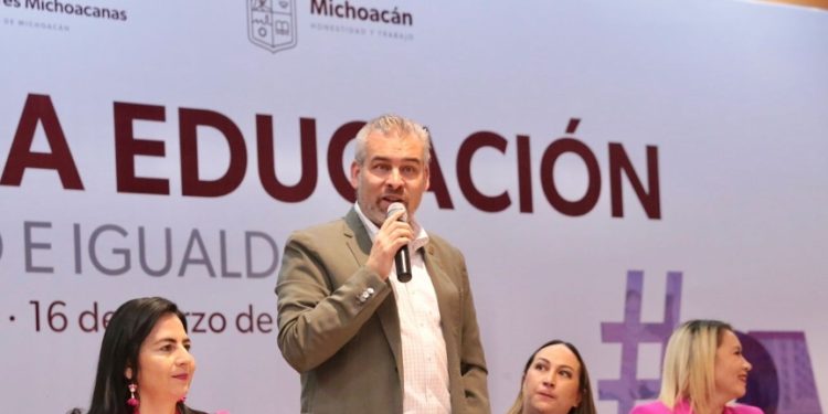 Histórico, la rectoría de la educación en Michoacán está en las mujeres: Bedolla