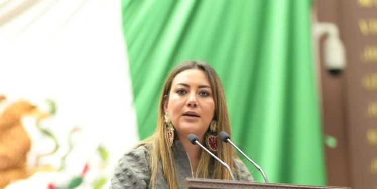 Hay que evitar que la falta de pago de pensiones alimenticias siga afectando a niñas y niños: Mónica Valdez