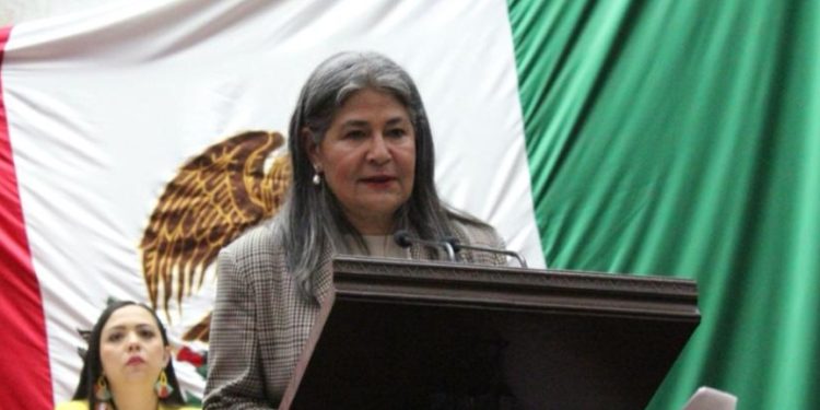 Propone Mayela Salas afiliación de empleados al IMSS como requisito para acceso a programas empresariales