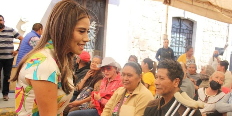 A través del DIF Municipal entrega Gobierno de Tarímbaro apoyos a sectores vulnerables