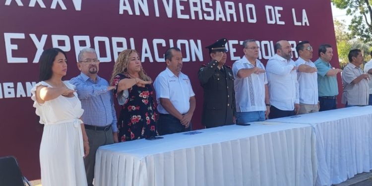 Conmemoran el 85 aniversario de la Expropiación Petrolera en Apatzingán