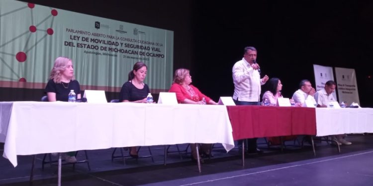 Continúa recepción de propuestas para Ley de Movilidad; ahora en Apatzingán