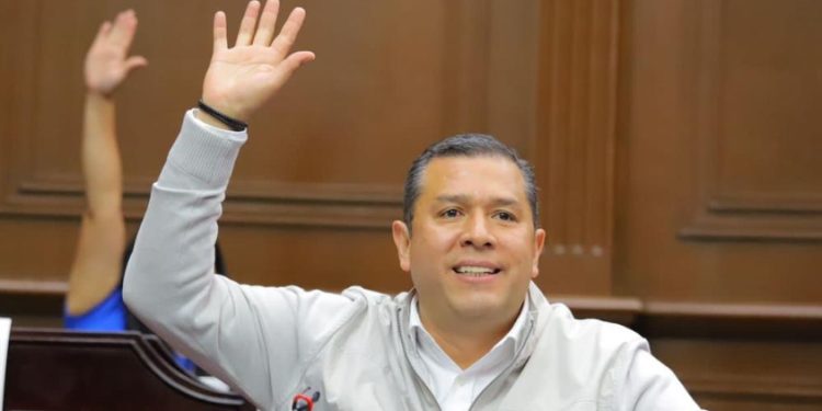 Por ley, municipios tendrán que formular planes de urbanización, movilidad y vialidad: JC Barragán