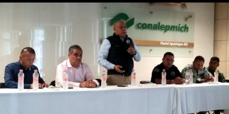 En Apatzingán, imparte FGE capacitación a SEDENA, GN, GC, y SSM