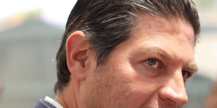 Reitera Alfonso Martínez llamado a defender libertades e instituciones