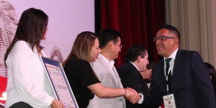 Conalep Michoacán entre los 50 primeros certificados del mundo