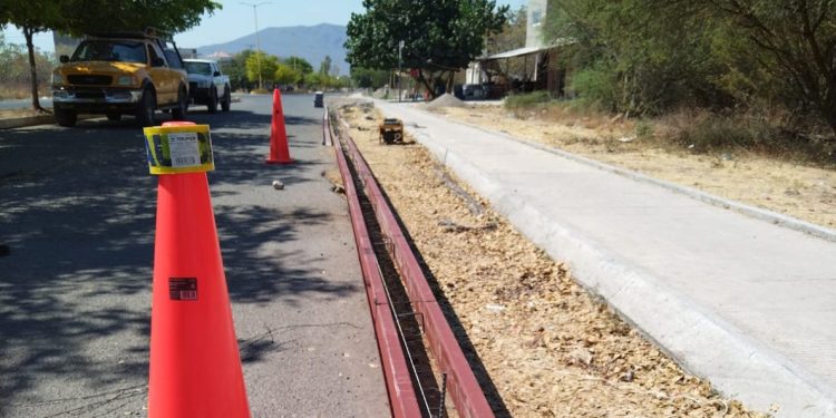 Ayuntamiento de Buenavista atiende obras para el mejoramiento de movilidad