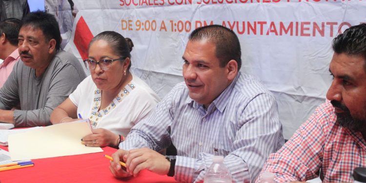 Avanza con éxito Lunes Ciudadano en Tarímbaro