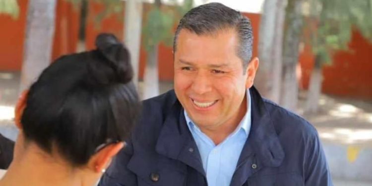 Juan Carlos Barragán transforma vidas de las mujeres en Villas del Pedregal