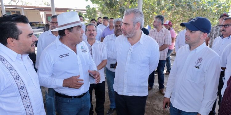 Supervisa Bedolla trabajos de reconstrucción en escuelas de la Costa