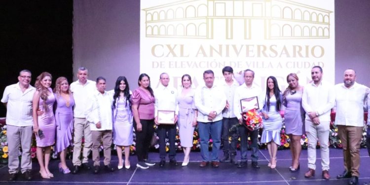 Gobierno de José Luis Cruz reconoce trayectoria de Ciudadanos Distinguidos, Hijo Predilecto y Mérito Juvenil.