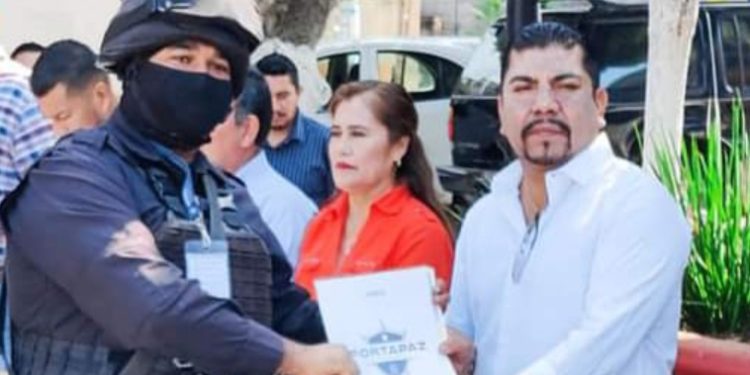 Alcalde de Juárez entrega informes a elementos de Vialidad, Protección Civil y Seguridad Pública