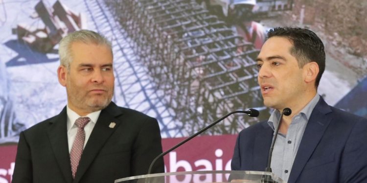 Se invierten 6 mil 200 mdp en 3 obras carreteras de Michoacán: SCOP