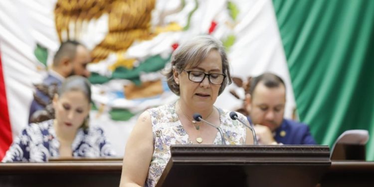 Prioritario tomar medidas que eleven los niveles de lactancia: Rocío Beamonte